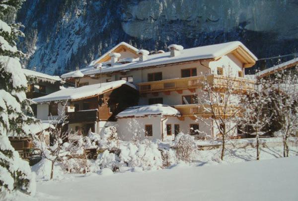 Gaestehaus Rieser Mayrhofen Buitenkant foto