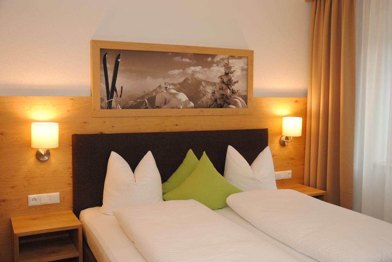 Gaestehaus Rieser Mayrhofen Buitenkant foto