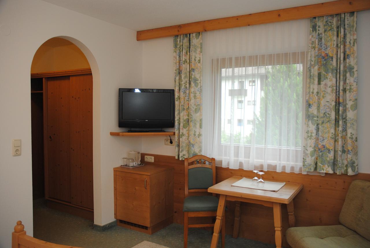 Gaestehaus Rieser Mayrhofen Buitenkant foto