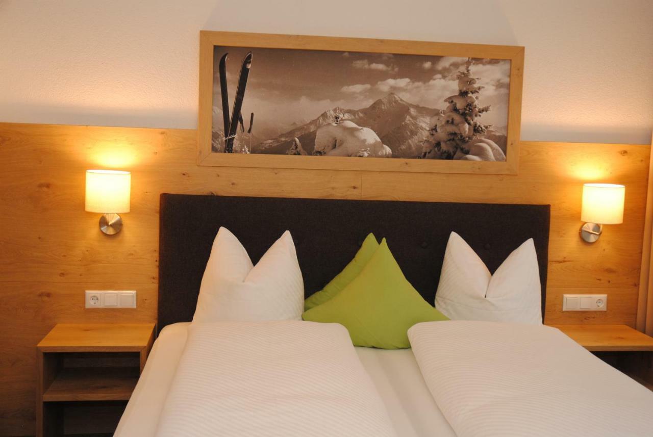 Gaestehaus Rieser Mayrhofen Buitenkant foto